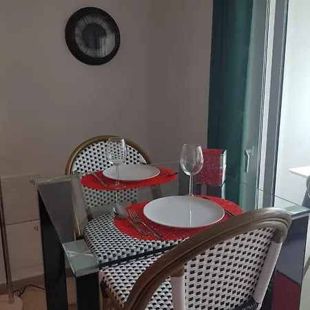 Apartment Casa Pera *